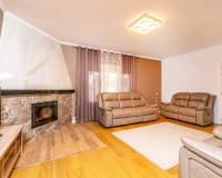 Resale - Villa - Orihuela Costa - Punta Prima