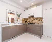 Resale - Villa - Orihuela Costa - Punta Prima