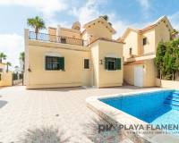 Resale - Villa - Orihuela Costa - Villamartín-Las Filipinas