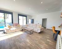 Resale - Villa - Orihuela Costa - Villamartín