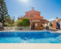 Resale - Villa - Torrevieja - La Siesta