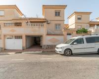 Resale - Villa - Torrevieja - Los Altos