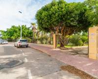 Resale - Villa - Torrevieja - Los Altos