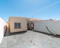 Resale - Villa - Torrevieja - Torreta florida