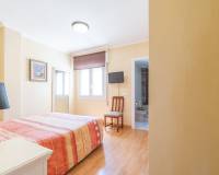 Reventa - Apartamento / Piso - Torrevieja - Centro