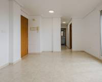 Reventa - Apartamento / Piso - Torrevieja - Centro