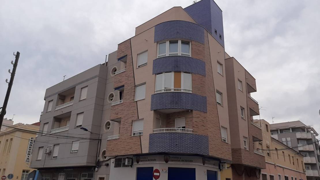 Reventa - Apartamento / Piso - Torrevieja - Centro