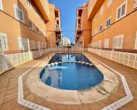 Reventa - Apartamento / Piso - Torrevieja - La Mata