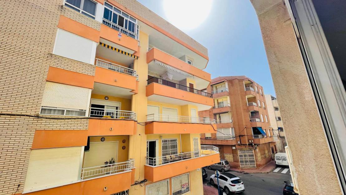 Reventa - Apartamento / Piso - Torrevieja - PLAYA LOS LOCOS
