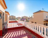 Reventa - Casa Adosada - Torrevieja - Los balcones