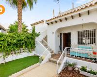 Sale - Дом рядовой застройки - Orihuela Costa - Villamartín