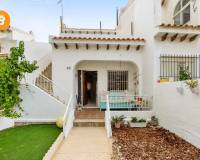 Sale - Дом рядовой застройки - Orihuela Costa - Villamartín