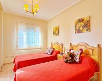 Sale - Дом рядовой застройки - Orihuela Costa - Villamartín