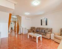 Sale - Дом рядовой застройки - Orihuela Costa - Villamartín