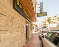 Sale - Коммерческие помещения - Torrevieja - Paseo maritimo