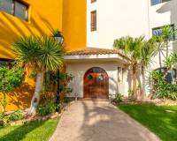 Sale - Квартира / Квартира - Orihuela Costa - Punta Prima