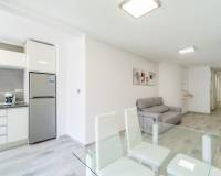 Sale - Квартира / Квартира - Torrevieja - Centro