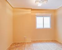 Sale - Квартира / Квартира - Torrevieja - Centro