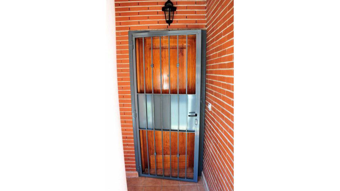 Sale - Квартира / Квартира - Torrevieja - Nueva Torrevieja