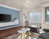 Sale - Квартира / Квартира - Torrevieja - Paseo maritimo