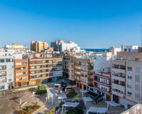 Sale - Квартира / Квартира - Torrevieja - Paseo maritimo