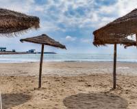 Sale - Квартира / Квартира - Torrevieja - Playa de los Naufragos