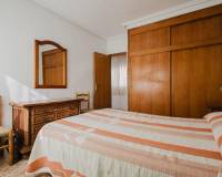 Sale - Квартира / Квартира - Torrevieja - Playa de los Naufragos