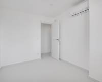 Sale - Квартира / Квартира - Torrevieja - Playa de los Naufragos