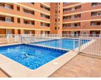 Sale - Квартира / Квартира - Torrevieja - Playa de los Naufragos