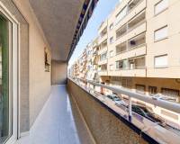 Sale - Квартира / Квартира - Torrevieja - Playa del Cura