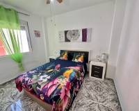 Sale - Квартира / Квартира - Torrevieja - Playa del Cura