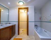 Sale - Квартира / Квартира - Torrevieja - Punta Prima