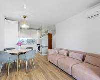 Sale - Квартира / Квартира - Torrevieja - Punta Prima