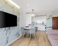 Sale - Квартира / Квартира - Torrevieja - Punta Prima
