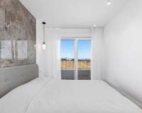 Sale - Квартира / Квартира - Torrevieja - Punta Prima