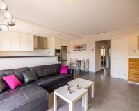 Sale - Квартира / Квартира - Torrevieja - Punta Prima