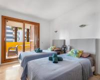 Sale - Квартира / Квартира - Torrevieja - Punta Prima