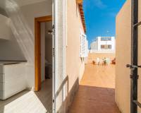 Sale - Maison mitoyenne - Orihuela Costa - La Zenia
