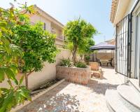 Sale - Villa - Orihuela Costa - Playa Flamenca