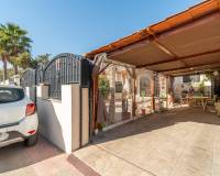 Sale - Villa - Torrevieja - Aguas Nuevas