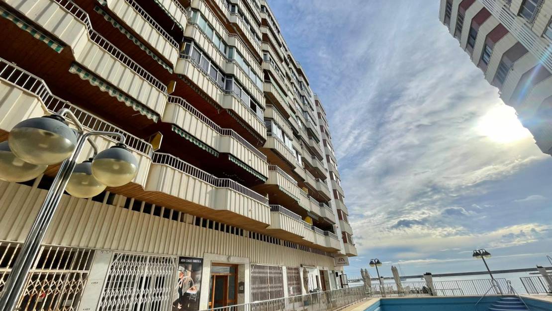 tekrar satış - Apartman dairesi - Torrevieja - El Acequión
