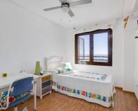 tekrar satış - Apartman dairesi - Torrevieja - Playa Acequion