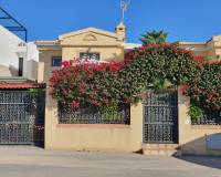 tekrar satış - Sıra Evler - Orihuela Costa - Lomas de Cabo Roig