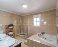 tekrar satış - Villa - Torrevieja - Torreta florida