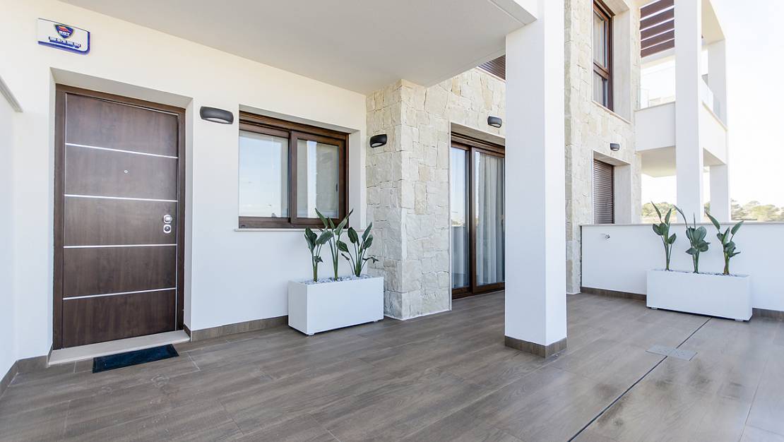 Terrasse | Erdgeschosswohnung mit Solarium zum Verkauf in Los Balcones - Torrevieja