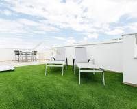 Terraza | Adosado moderno nuevo en venta en Villamartin