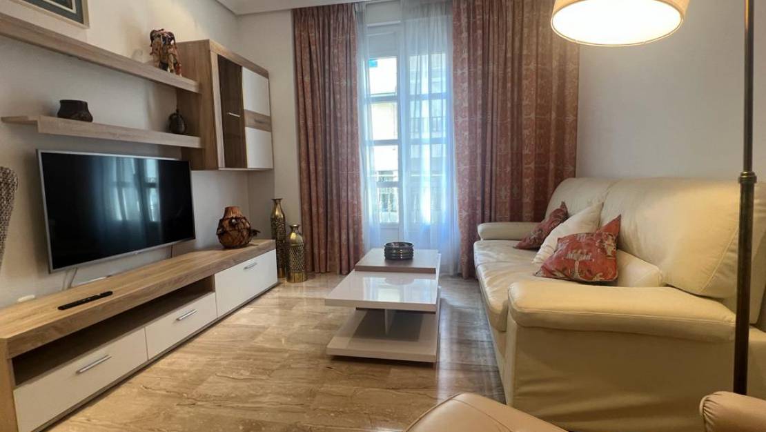 Uzun süre kiralama - Apartman dairesi - Alicante