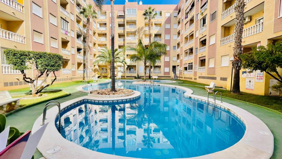 Videresalg - Apartment/Flat - Torrevieja - El Acequión