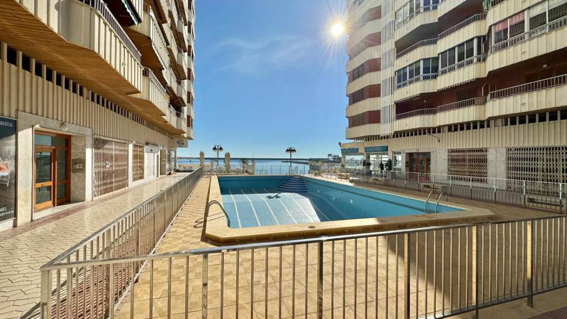 Videresalg - Apartment/Flat - Torrevieja - Playa Acequion