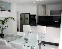 Videresalg - Villa - Los Montesinos - Alicante